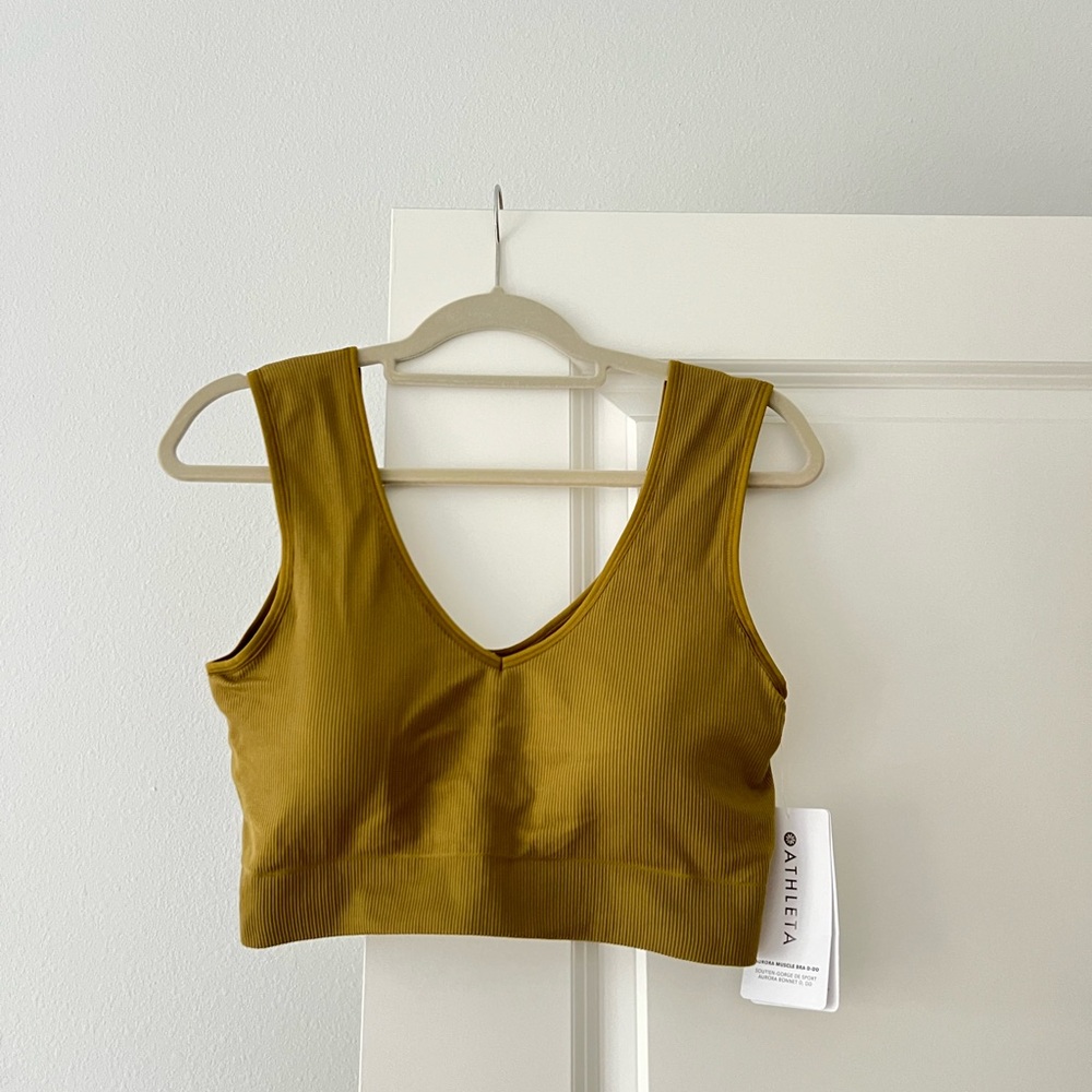 Athleta Aurora Muscle Bra